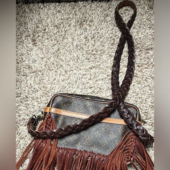 Authentic Vintage Louis Vuitton Bag - Picture 2 of 16